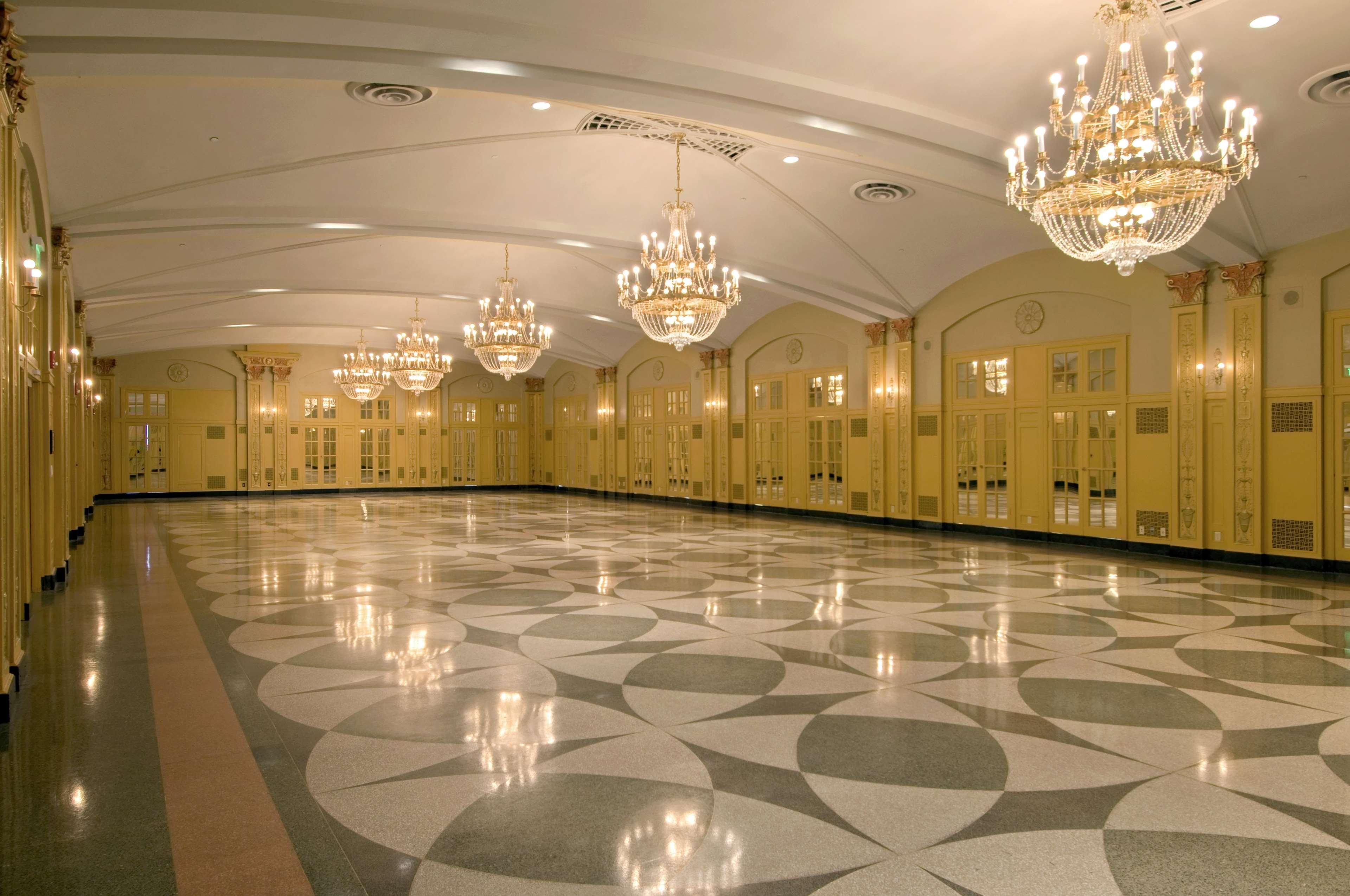 Hilton President Kansas Hotel