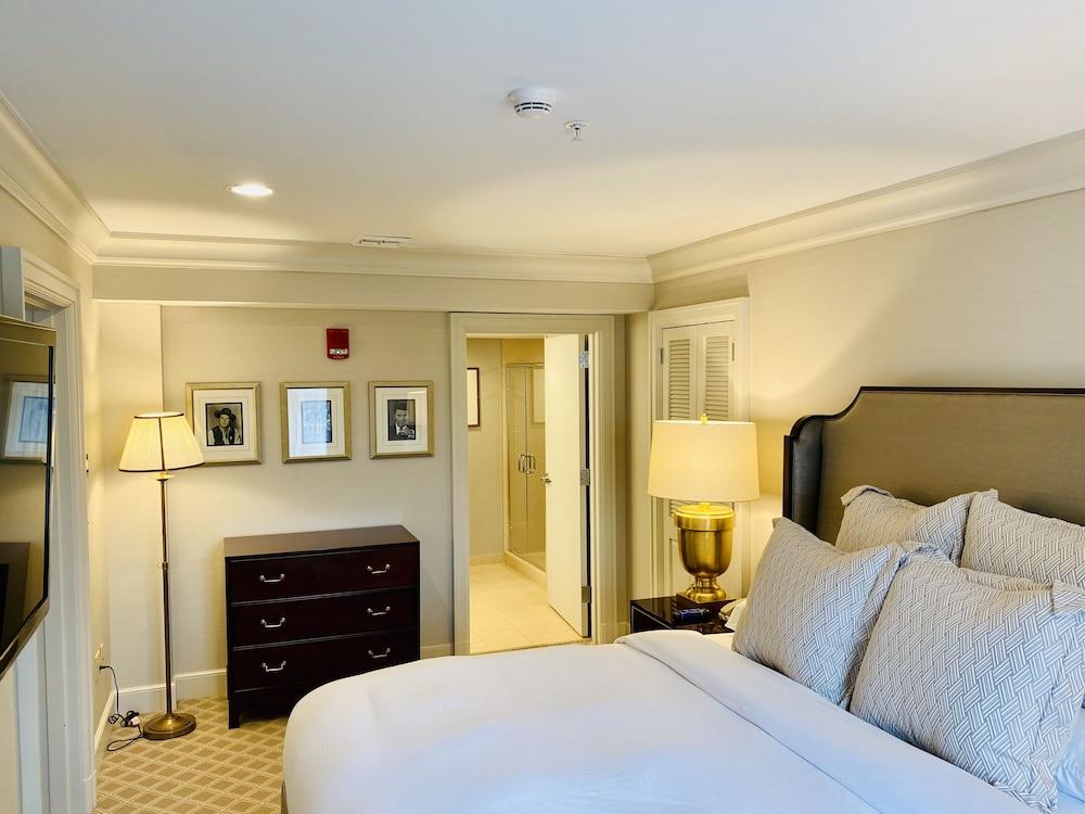 Hilton President Kansas Hotel 4*